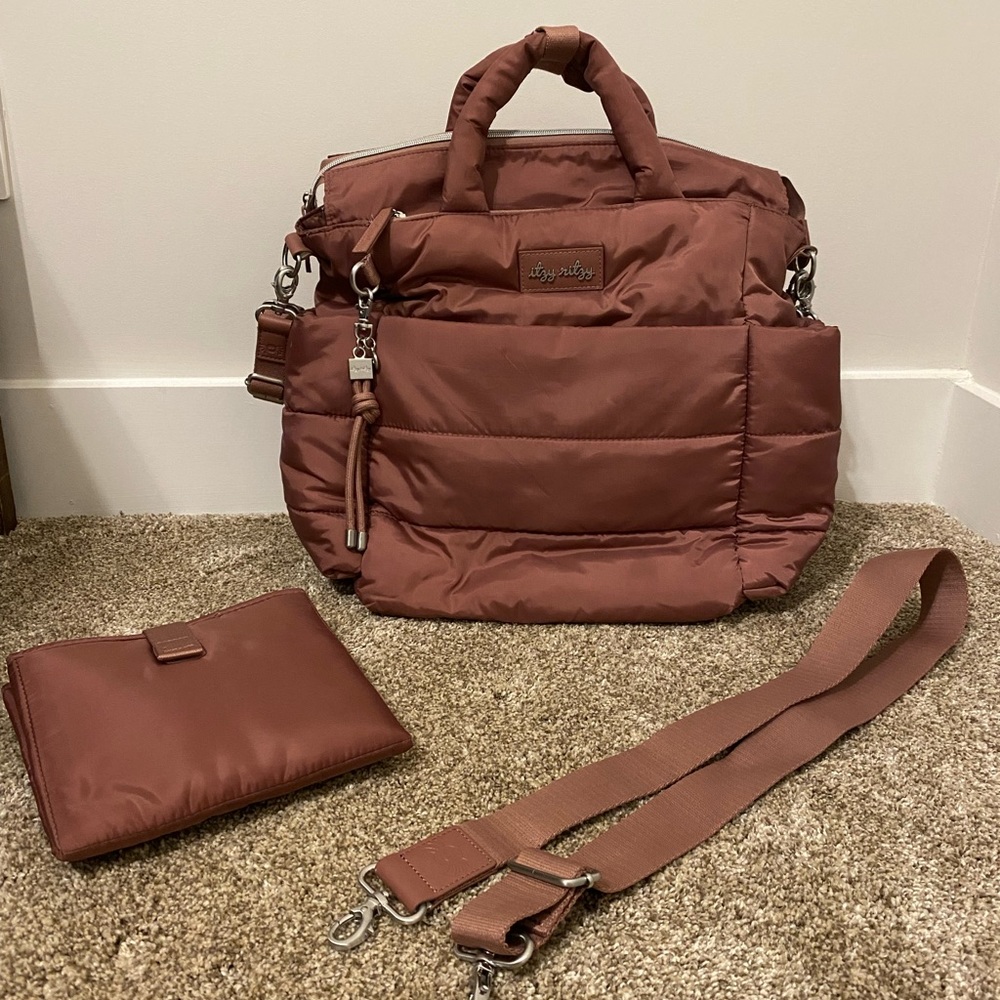 Itzy Ritzy Convertible Diaper Bag In Rose Gem